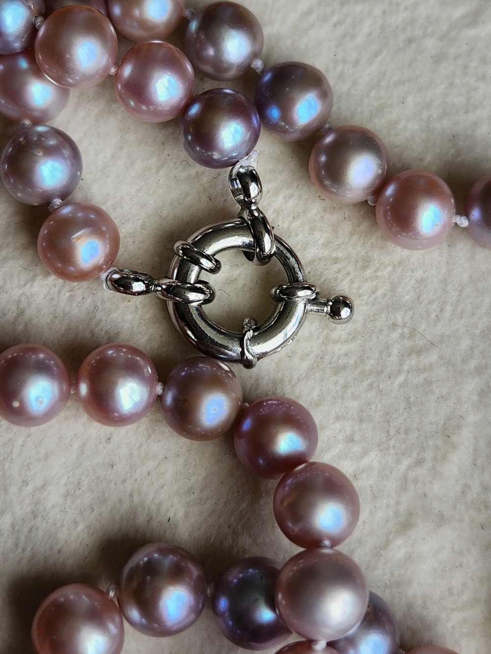 VTG Artisan Genuine Pink Pearl Necklace with Silver Clasp Hand Knotted - Picture 3 of 7